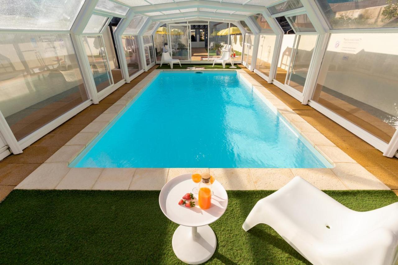 731 Costa Cabral Metro Residence Porto Luaran gambar