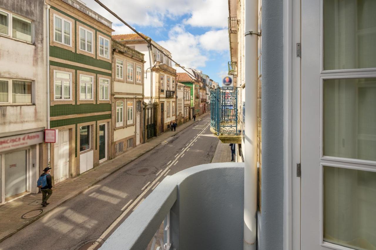 731 Costa Cabral Metro Residence Porto Luaran gambar