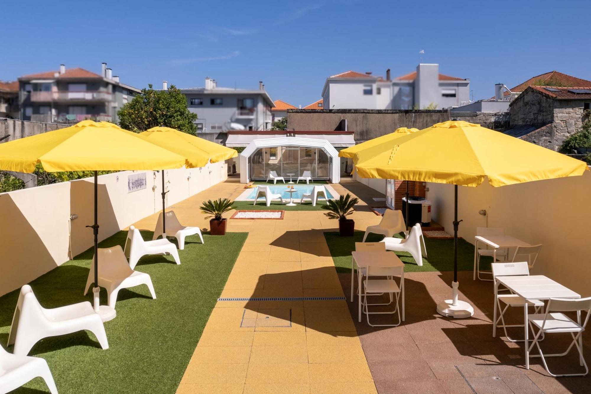 731 Costa Cabral Metro Residence Porto Luaran gambar