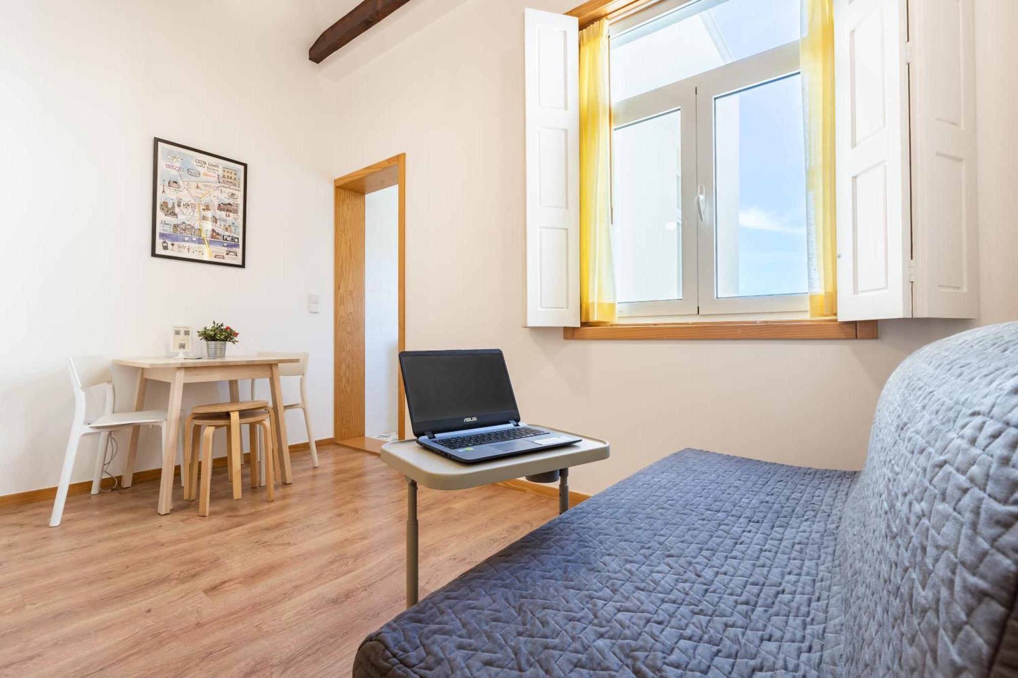731 Costa Cabral Metro Residence Porto Bilik gambar