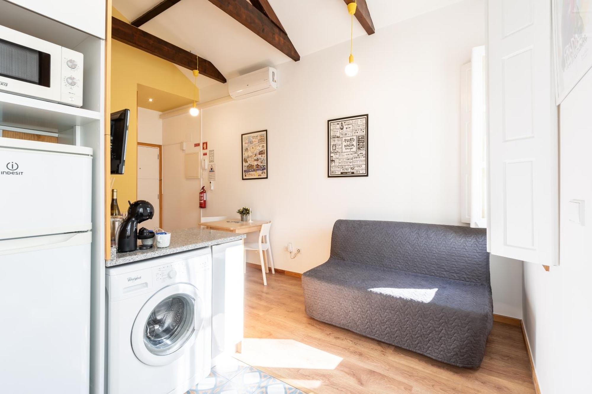731 Costa Cabral Metro Residence Porto Bilik gambar