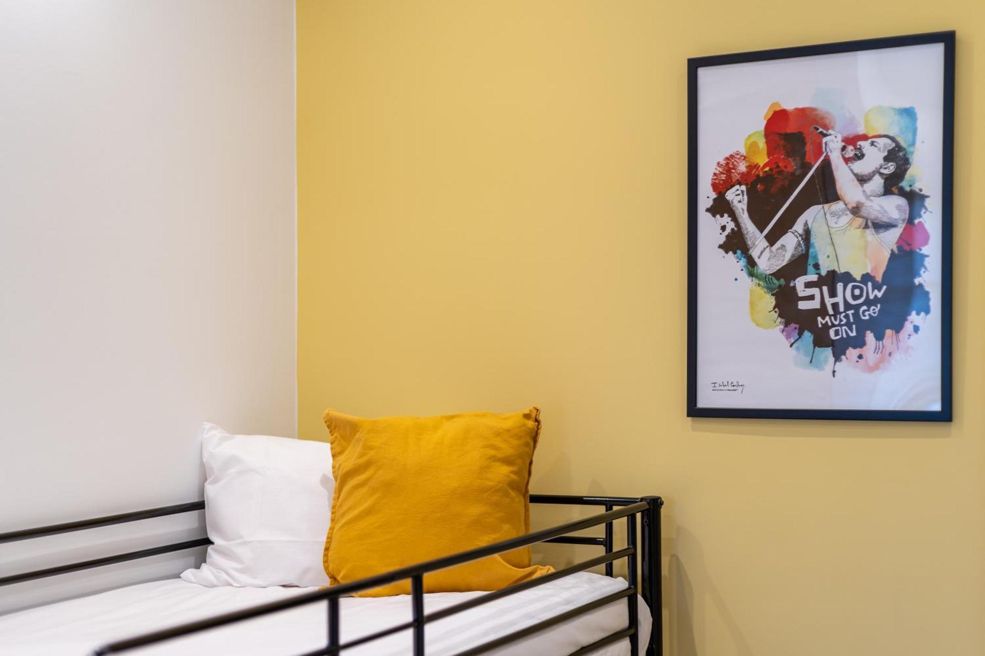 731 Costa Cabral Metro Residence Porto Bilik gambar