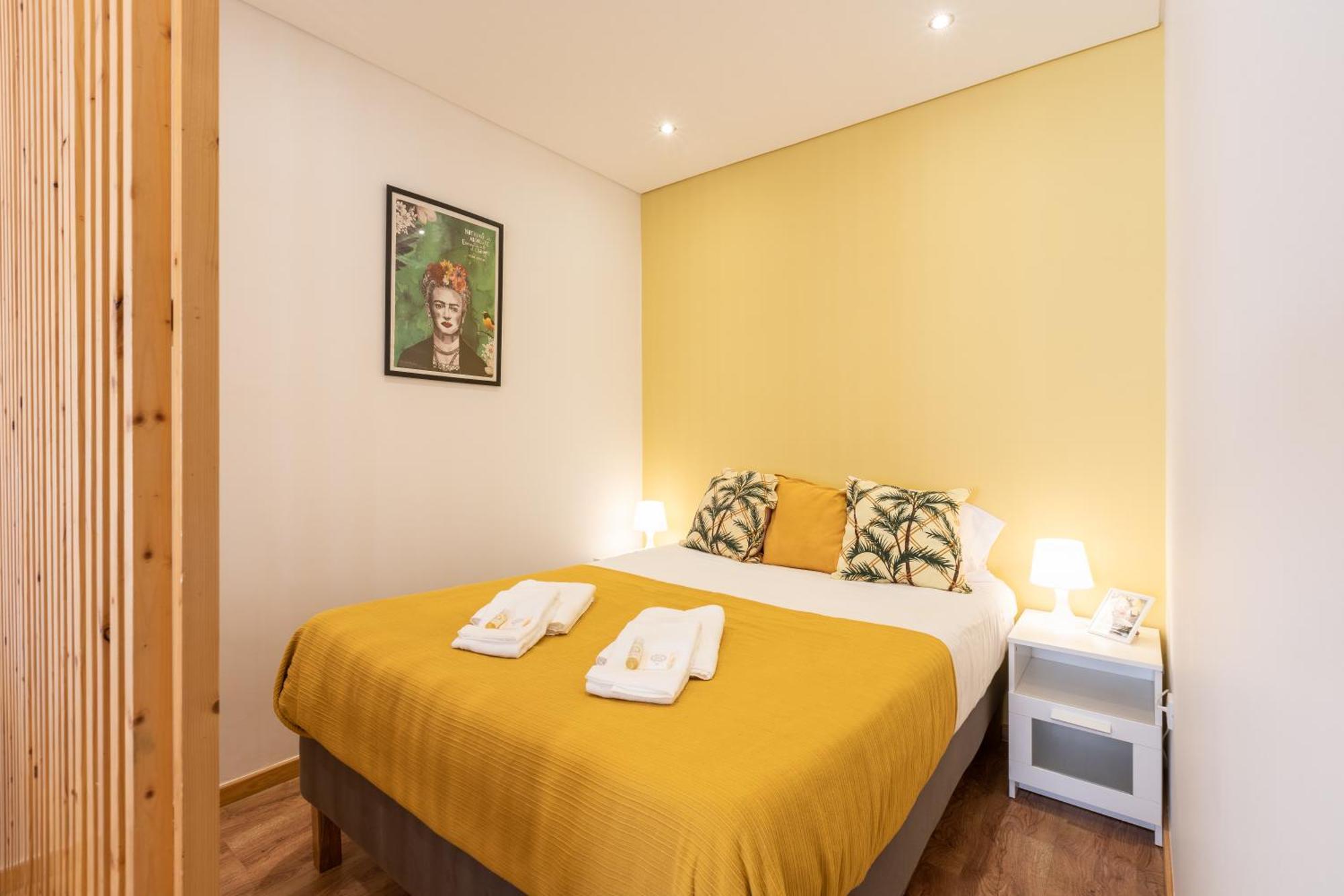 731 Costa Cabral Metro Residence Porto Bilik gambar