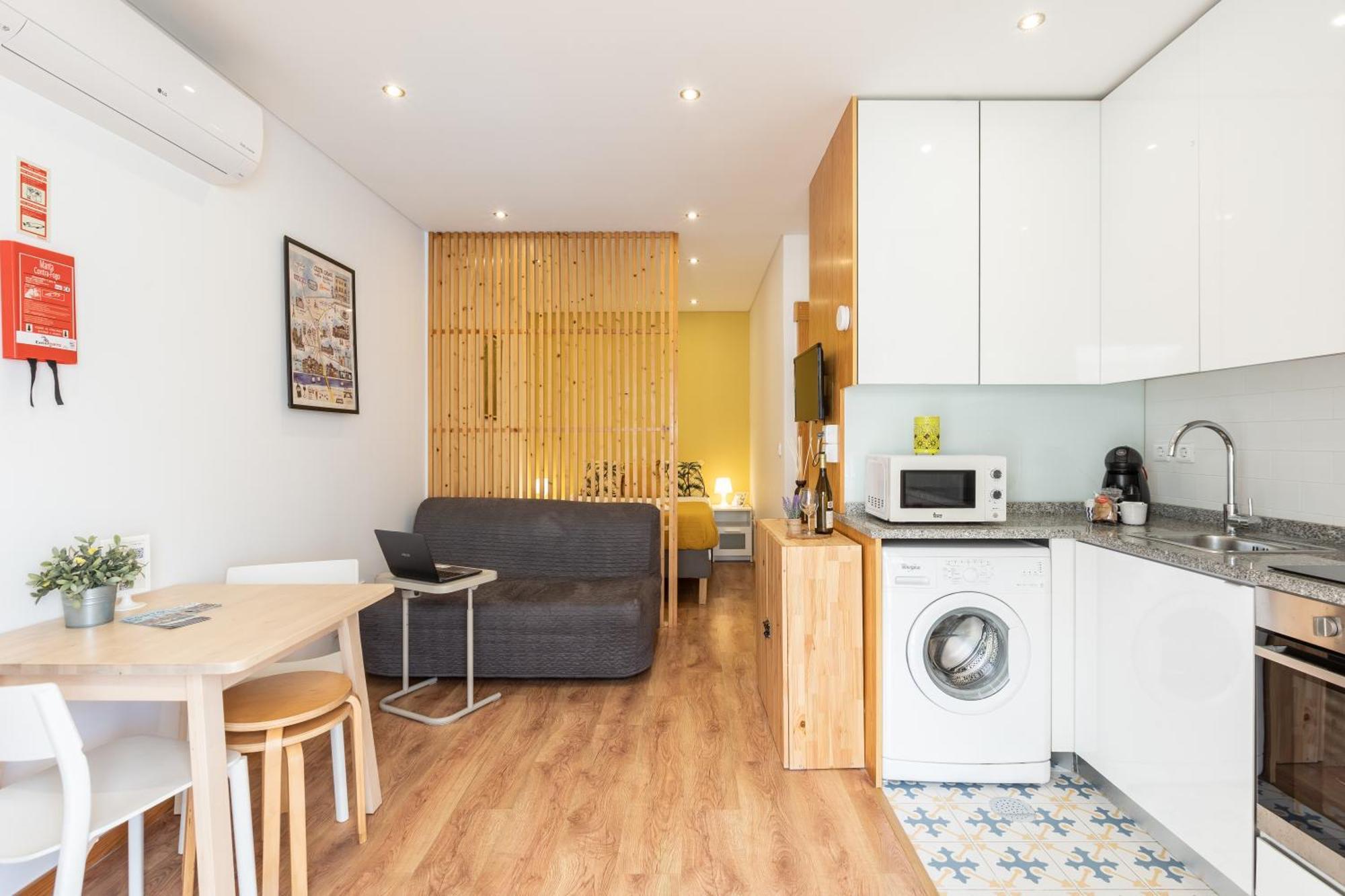 731 Costa Cabral Metro Residence Porto Bilik gambar